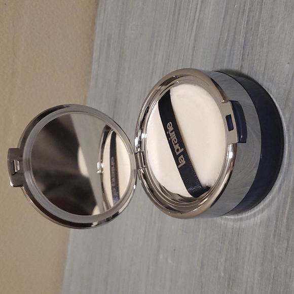 La Prairie Skin Caviar Loose Powder Translucent 1 NWOB! - Picture 5 of 7